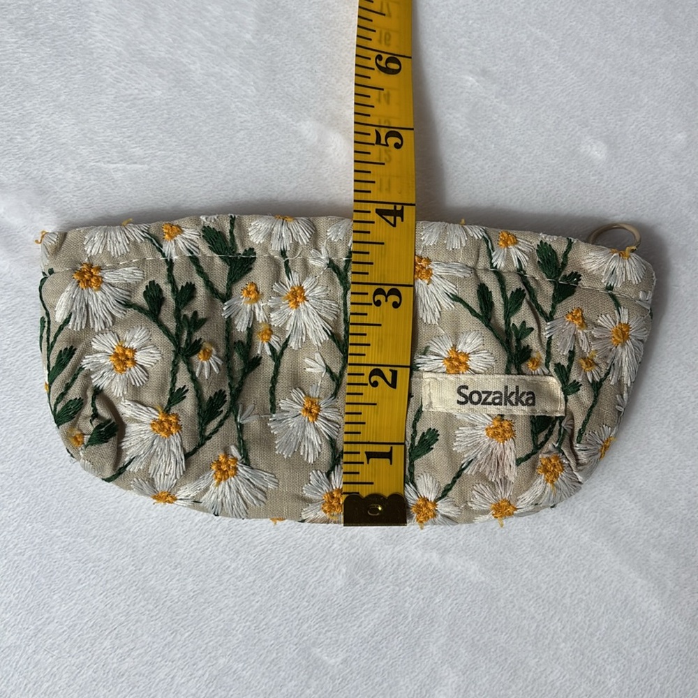 Sozakka Floral Embroidered Pouch - Picture 8 of 8